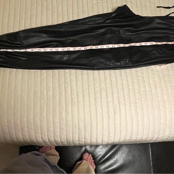 Karl Lagerfeld size M black pleather sweat pants - Picture 6 of 12